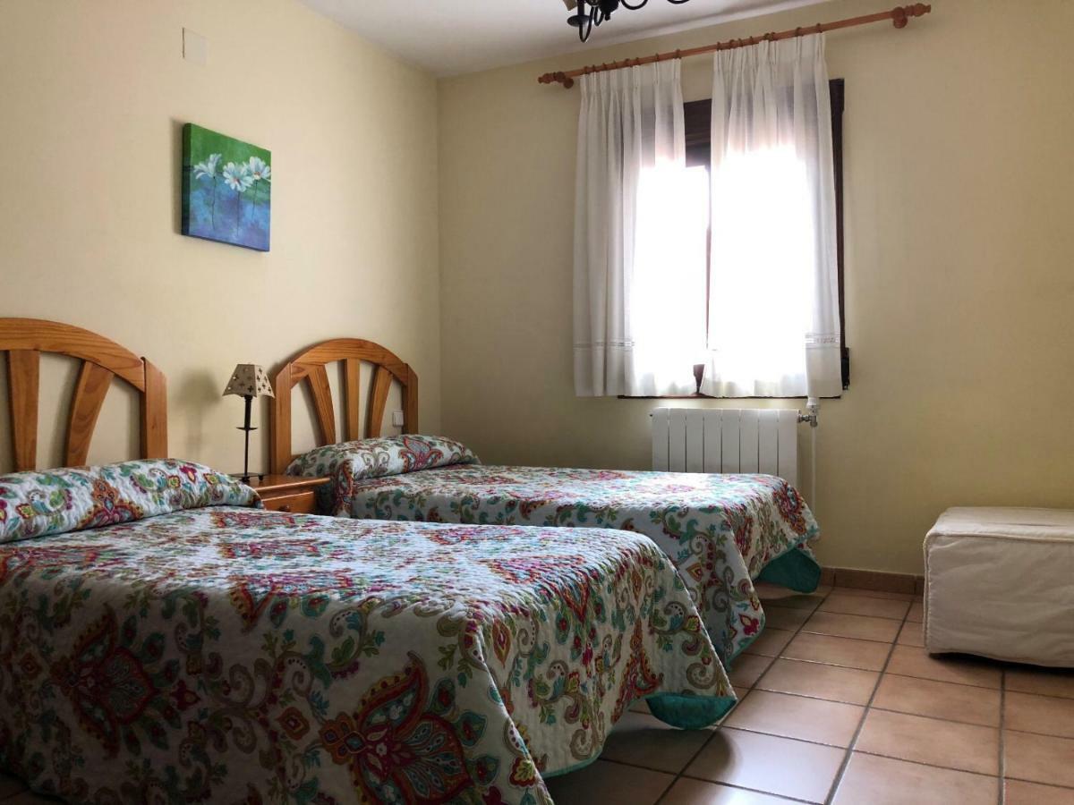 Apartamentos Los Parrales Villalba de la Sierra Ngoại thất bức ảnh